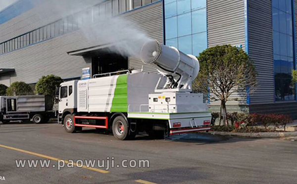 煤棚工地等行業(yè)為什么要采用除塵霧炮機(jī)抑制粉塵？