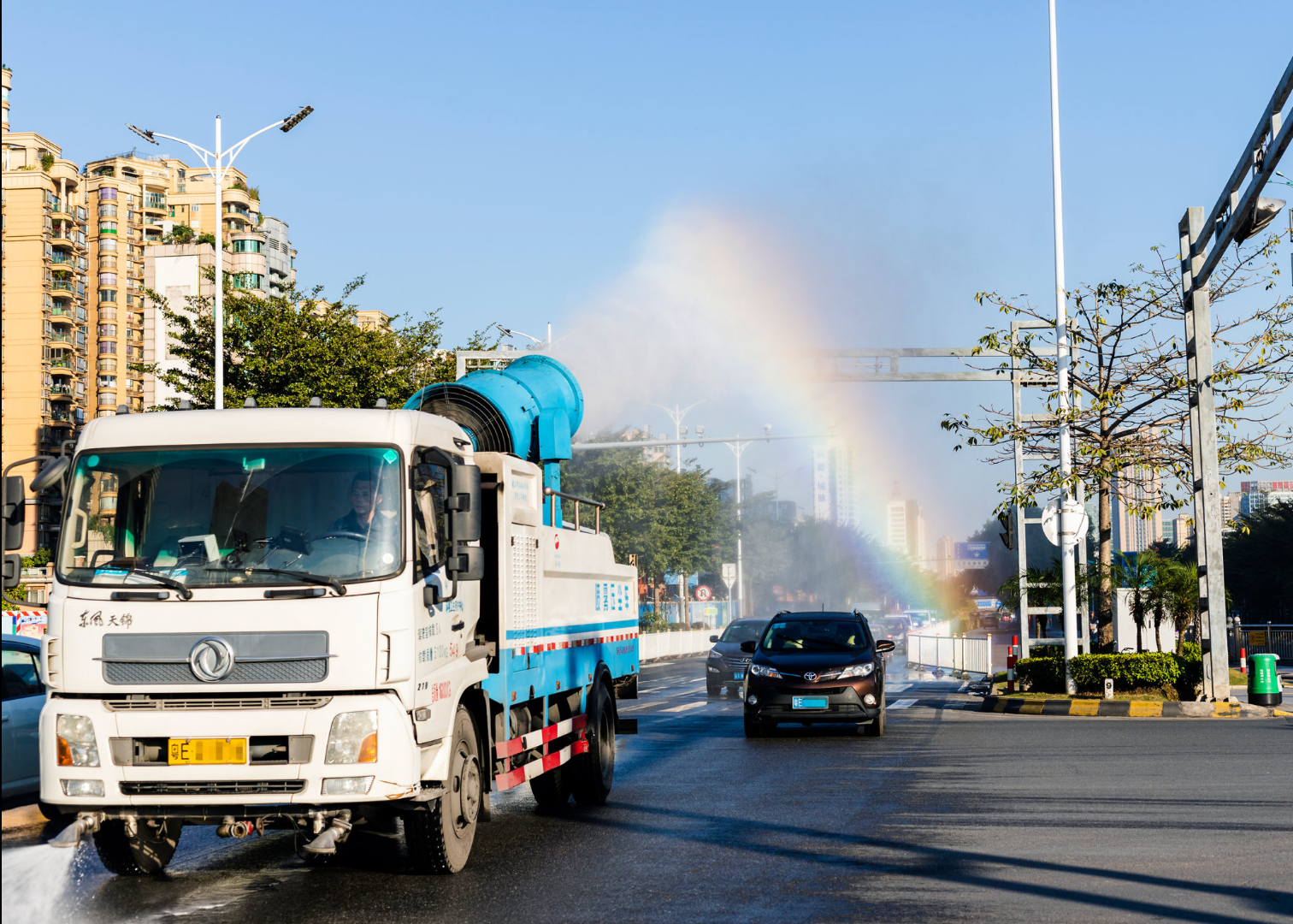 環保降塵霧炮機