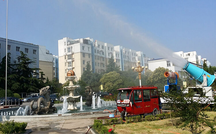 高壓遠(yuǎn)程霧炮機(jī)含水量大嗎？除塵效果怎么樣？