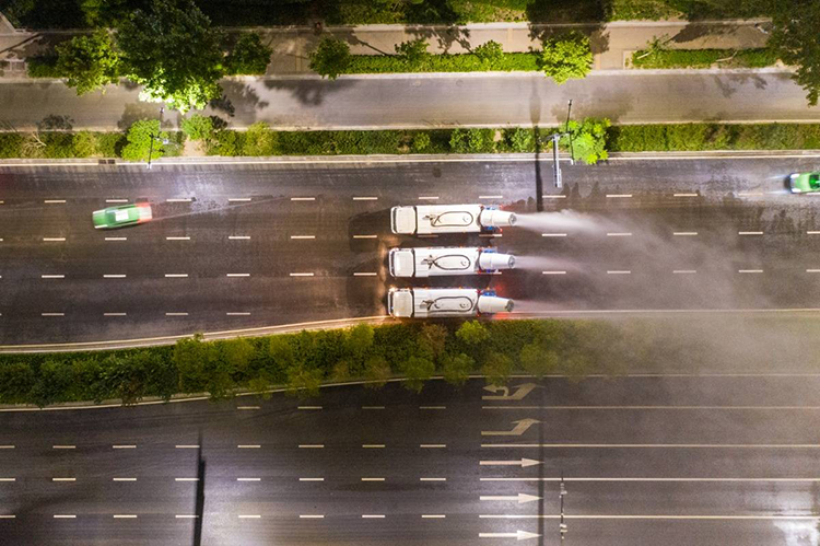 如何選購環(huán)保除塵霧炮機(jī)？